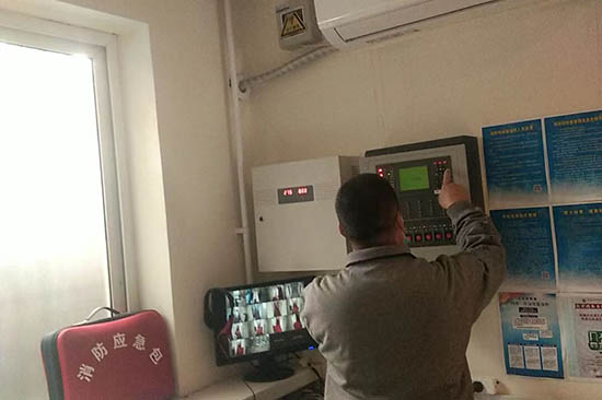 酒店定期对消防设施进行维护保养